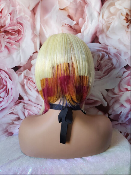 Multicolored Blonde mix bob wig main image 4